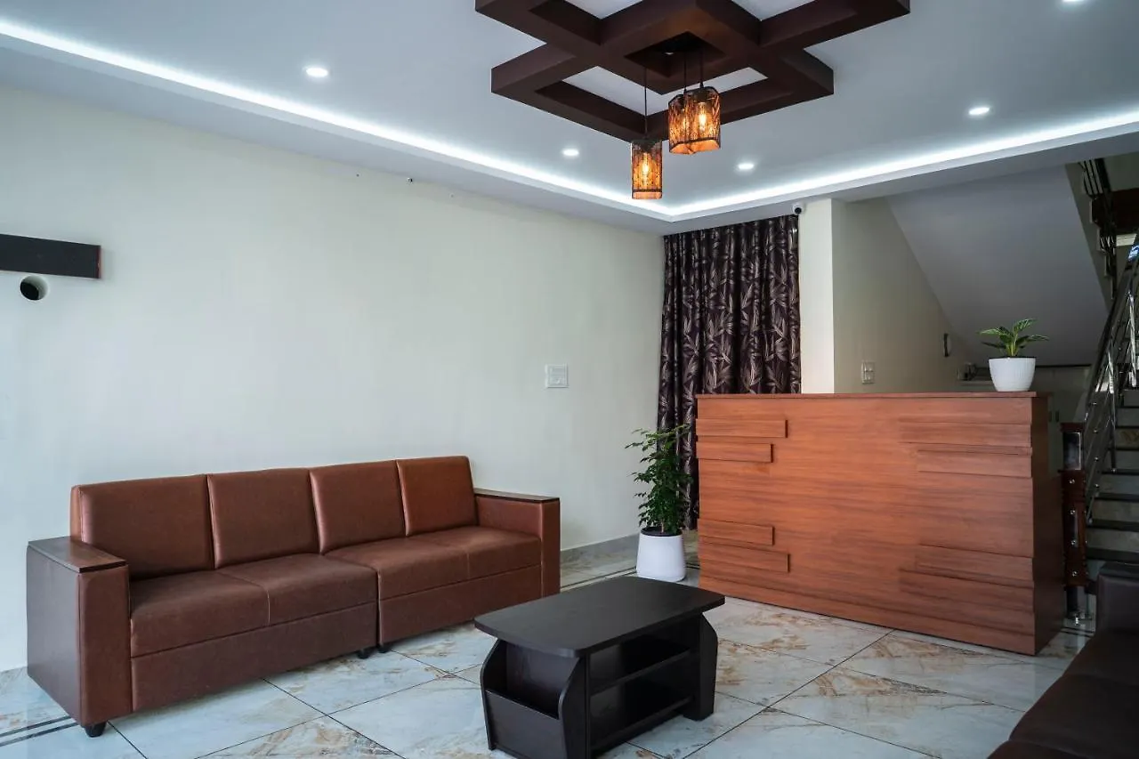 Отель Aldora Airport Residency Недумбассери