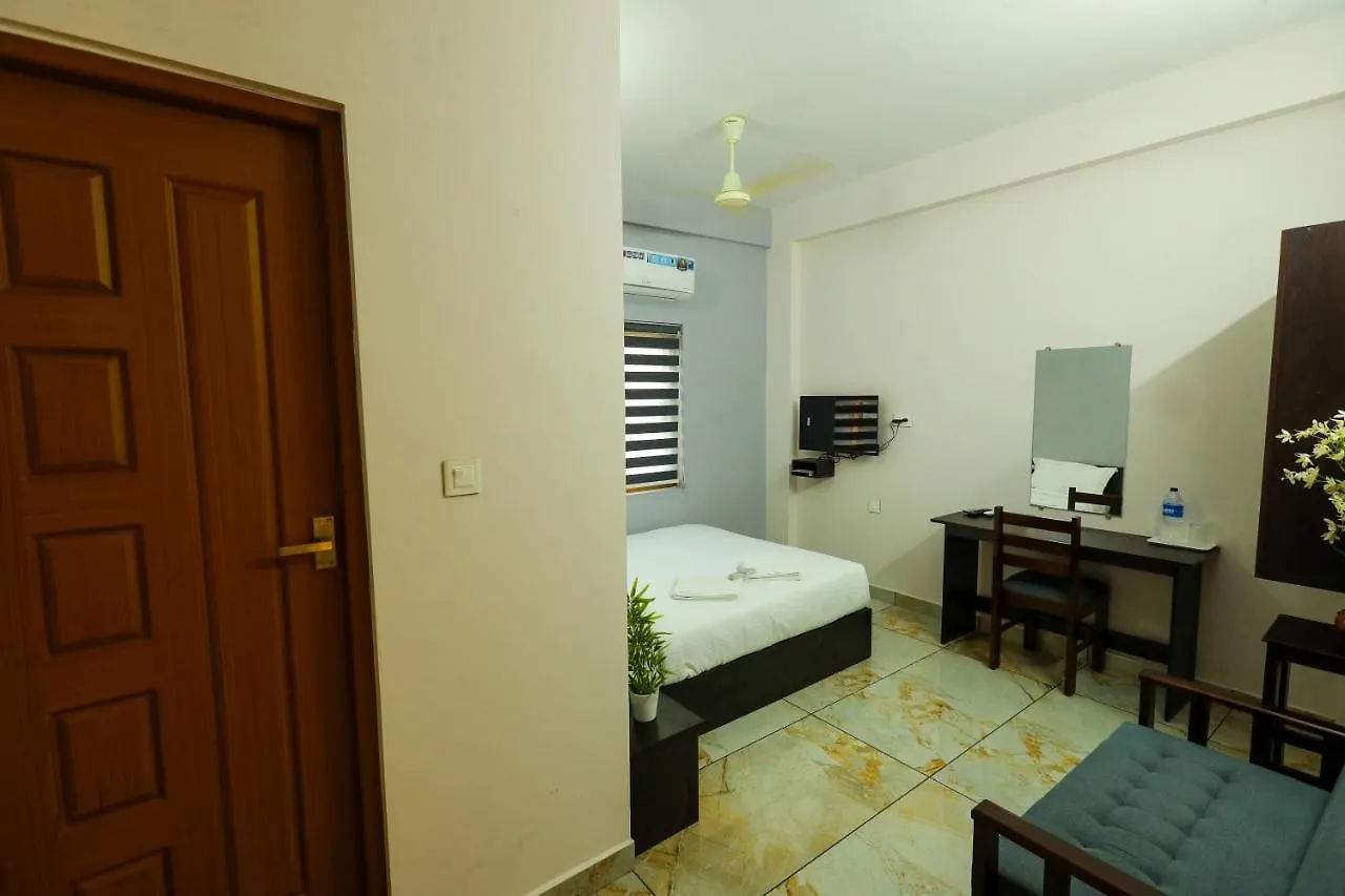 Отель Aldora Airport Residency Недумбассери